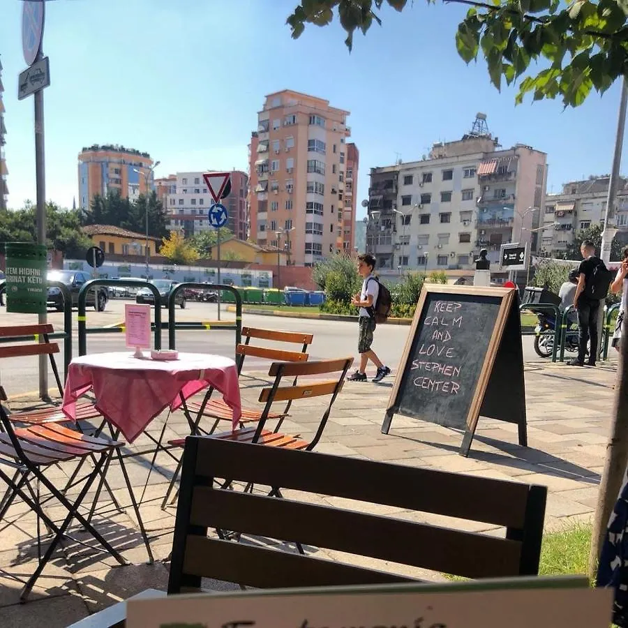 Stephen Center B&B Tirana Bed & Breakfast